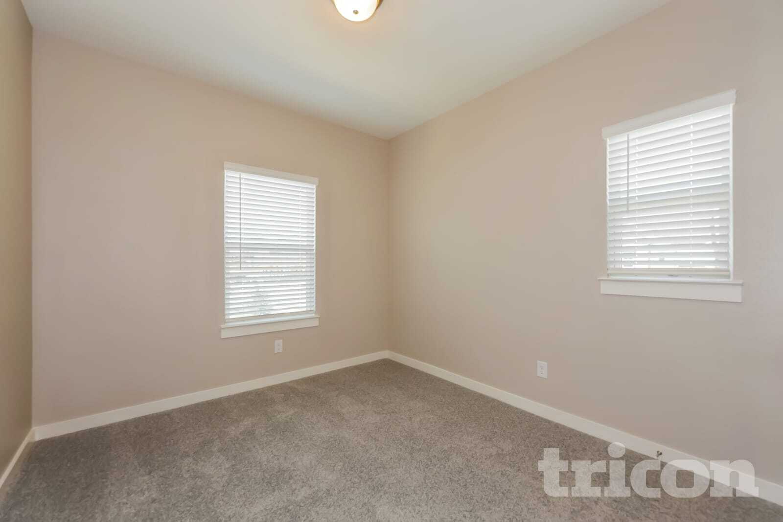 Building Photo - 3047 Whitetail Ln