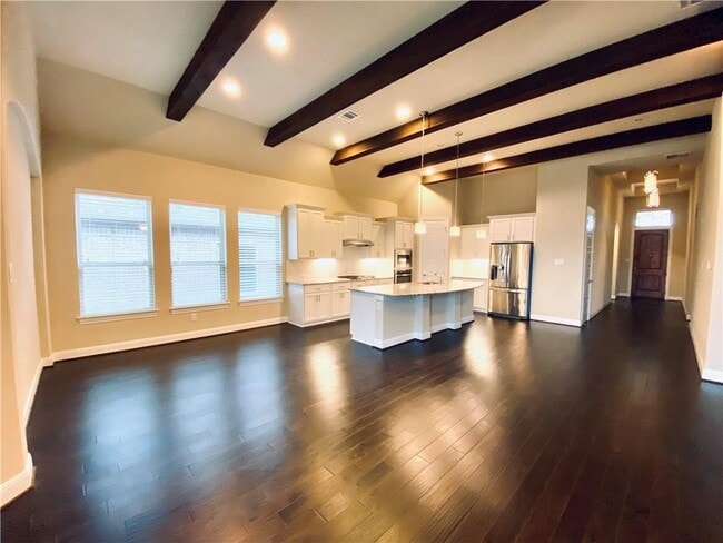 Building Photo - 821 Richardson Ln