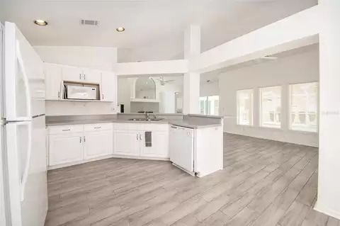 Building Photo - 8725 Scandinavia Blvd