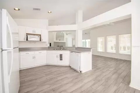 Building Photo - 8725 Scandinavia Blvd