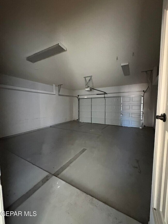 Building Photo - 2893 Pasillo Rock Pl