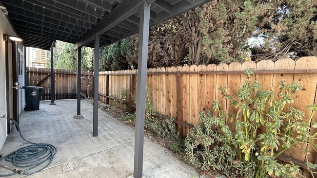Building Photo - 14723 Martell Ave