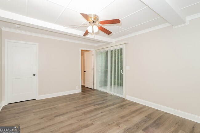 Building Photo - 66 Seminole Rd NE