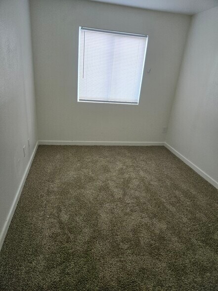 Building Photo - 1280 Blankenship Ave