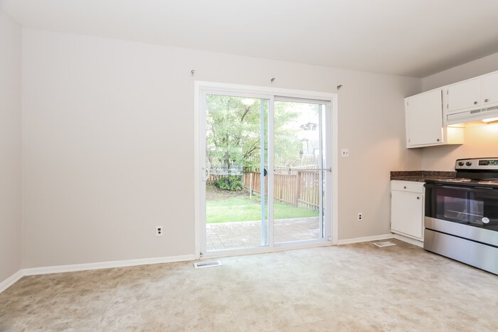 Building Photo - 1386 Harford Square Dr