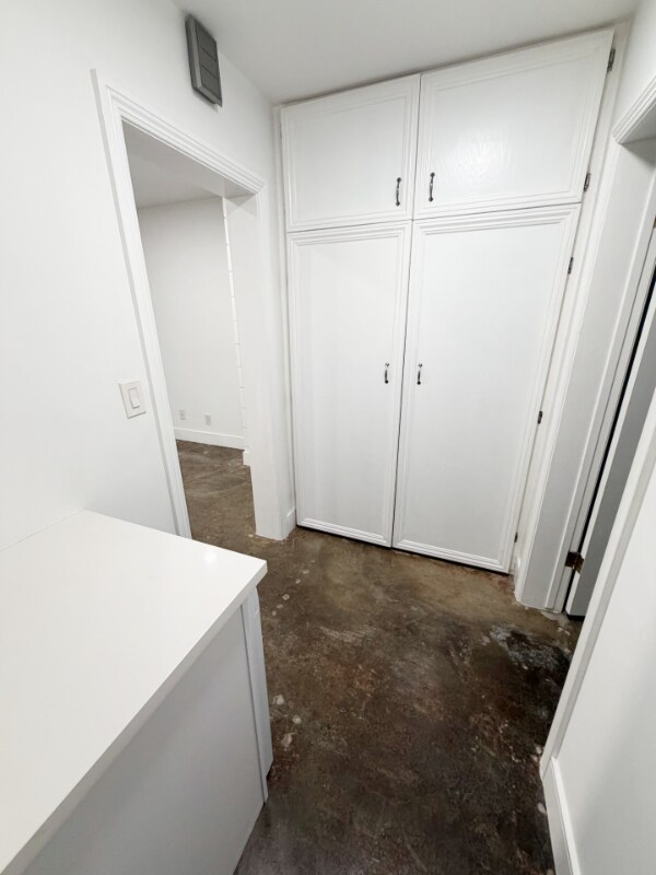 Building Photo - 1008 7th St