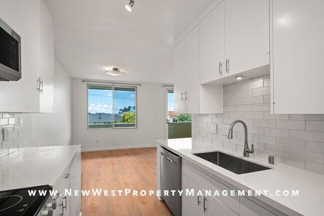Building Photo - Renovated Banker's Hill 2 Bedroom at Laure...