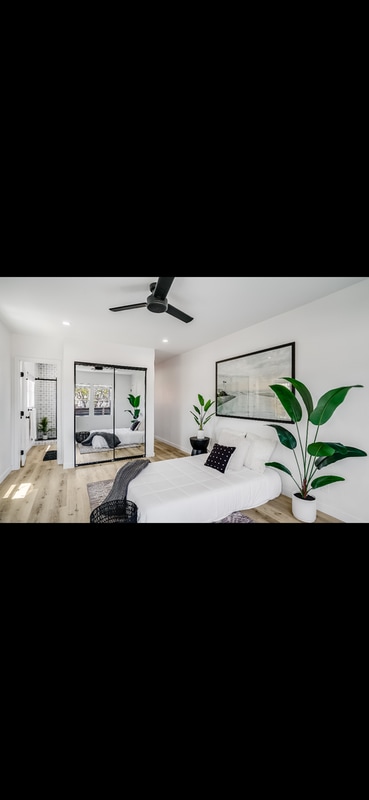 Building Photo - 523 Main St