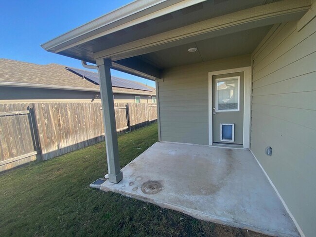 Building Photo - 10301 Mager Ln