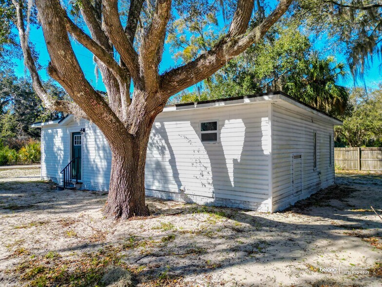 Building Photo - 2211 S Trivet Point