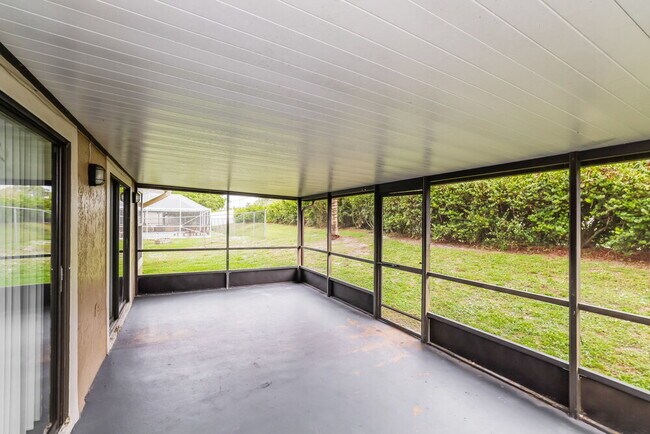 Building Photo - 108 Sherwood Dr