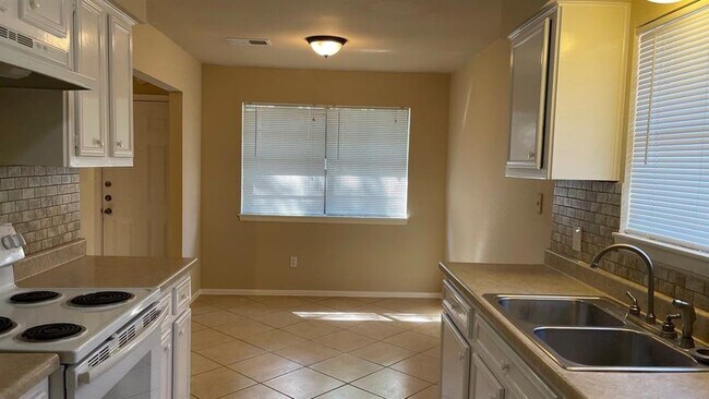 Building Photo - 7214 Foxbend Ln