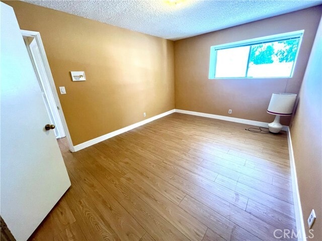 Building Photo - 10524 Casanes Ave