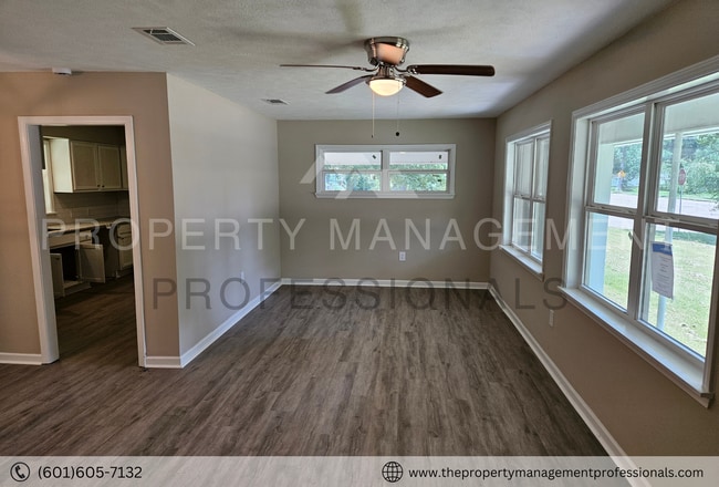 Building Photo - Plenty of space to roam and call home!