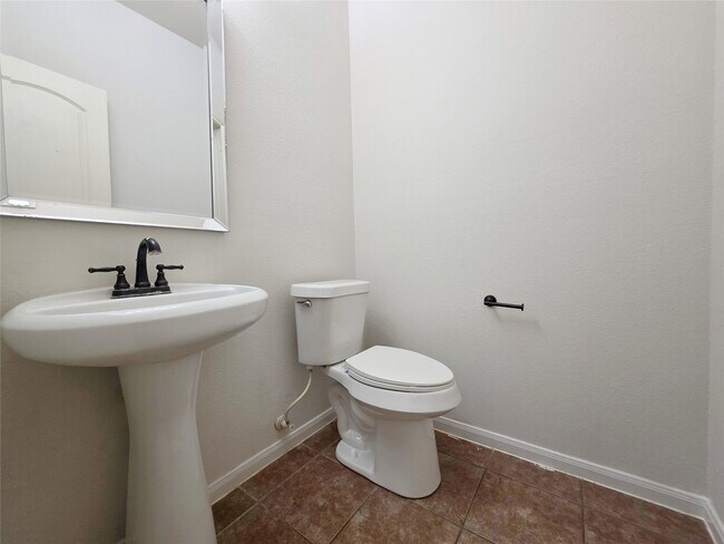Building Photo - 6038 Starbrook Creek Dr