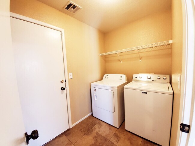 Building Photo - BEAUTIFUL MUST SEE 3 BEDROOM 2 STORY HOME IN SOUTHWEST