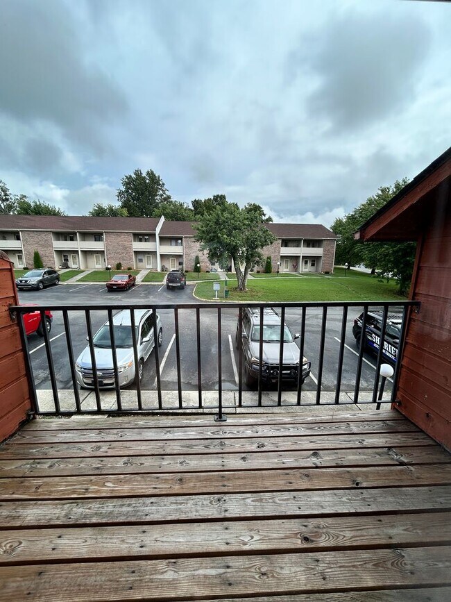 Building Photo - 1522 Pearl Ave