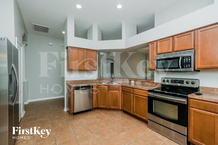 Building Photo - 1620 Bonita Bluff Ct