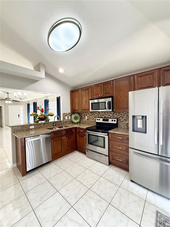 Building Photo - 6043 Pointe Pleasant Blvd