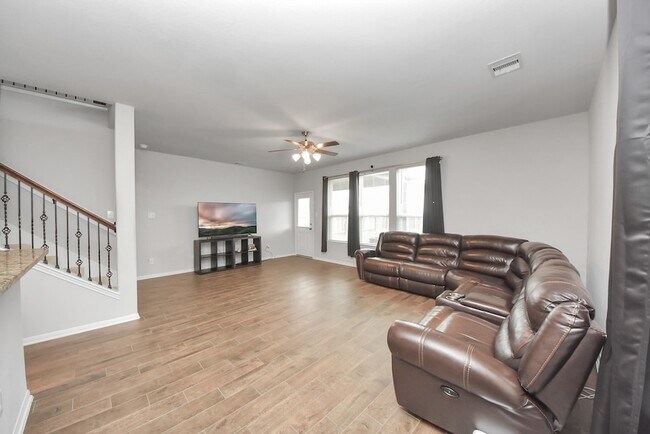 Building Photo - 4239 Wyanngate Dr