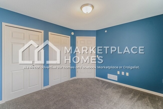 Building Photo - 2102 Chelsea Ln