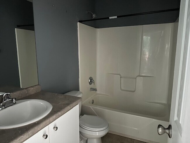 Building Photo - 4 Bedroom in Whispering Pines