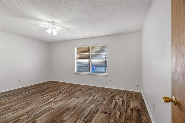 Building Photo - 808 Windcrest Dr
