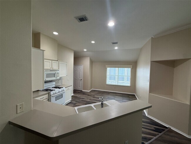Building Photo - 22734 Northgate Ridge Dr
