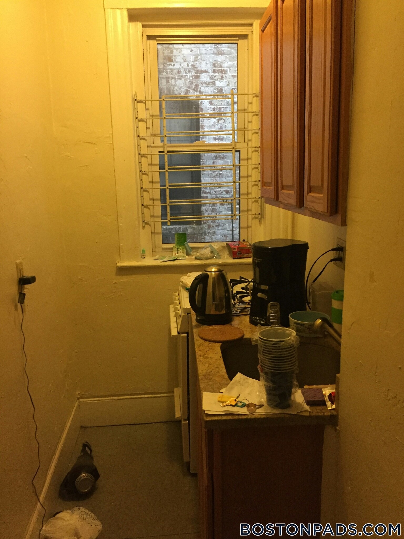 Building Photo - 204 Hemenway St