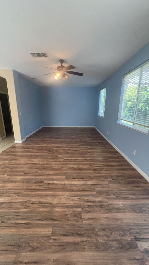 Building Photo - 6598 Aggies Ct