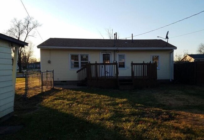 Building Photo - Comfortable Family Home in Prime Colona Location