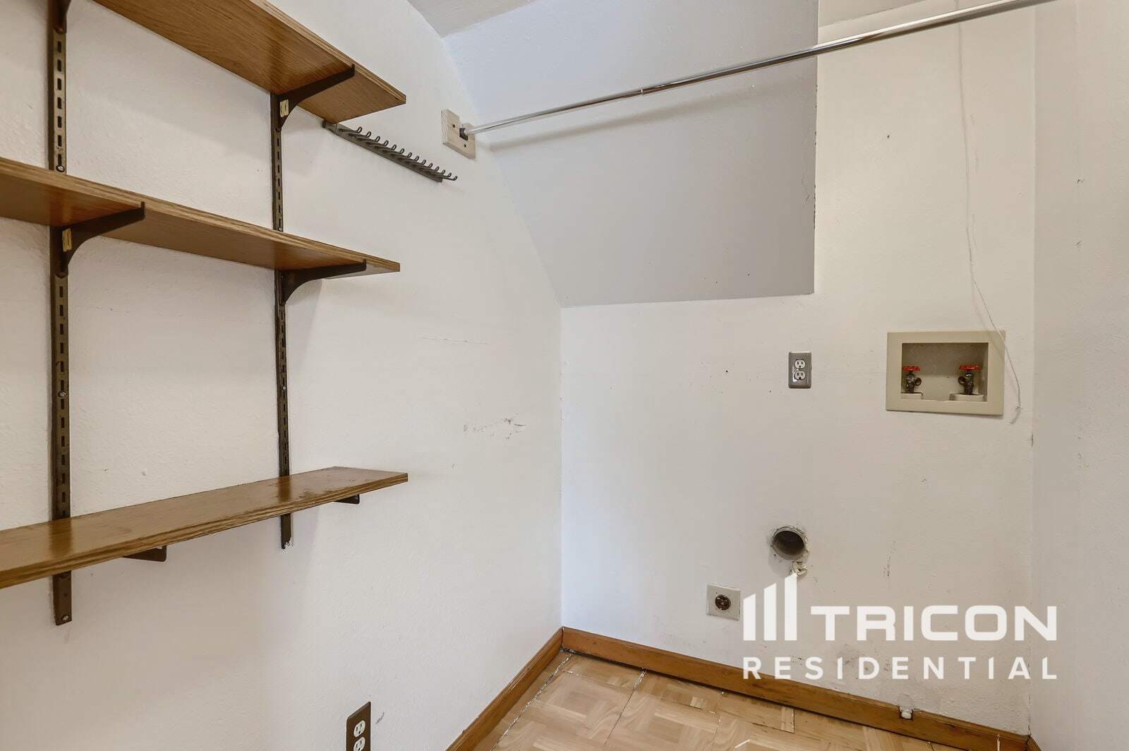 Building Photo - 19897 E Brown Pl