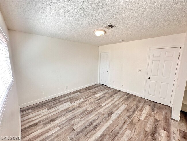 Building Photo - 5238 Greene Ln