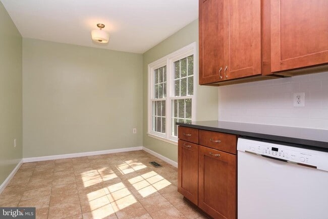 Building Photo - 3816 Usher Ct