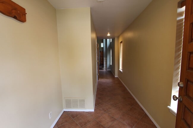 Building Photo - Price Improvement! Charming 2-Bedroom Town...