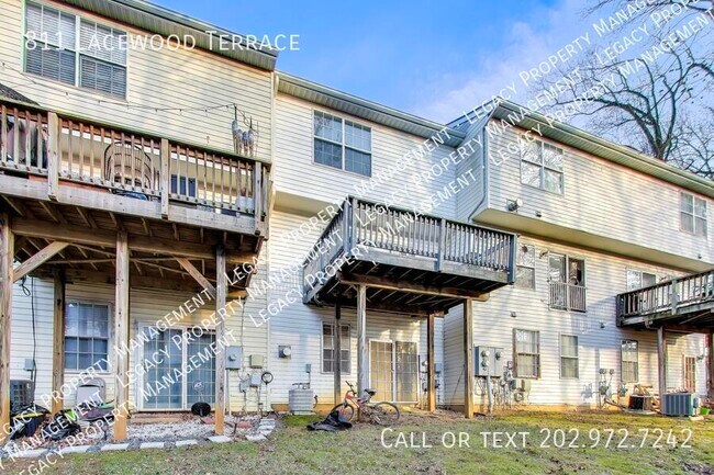 Building Photo - 811 Lacewood Terrace