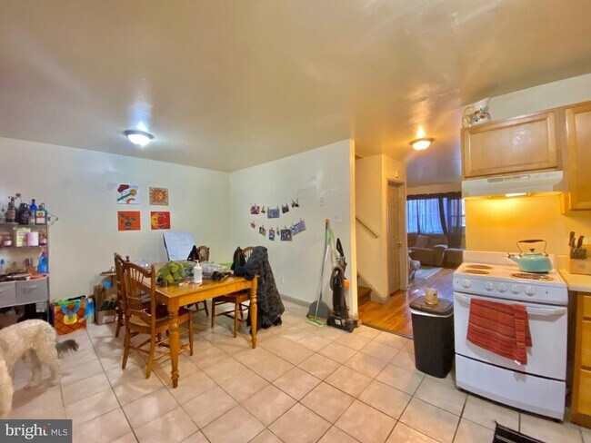 Building Photo - 2104 N 11th St