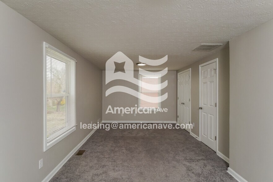 Building Photo - 1729 W Ormsby Ave