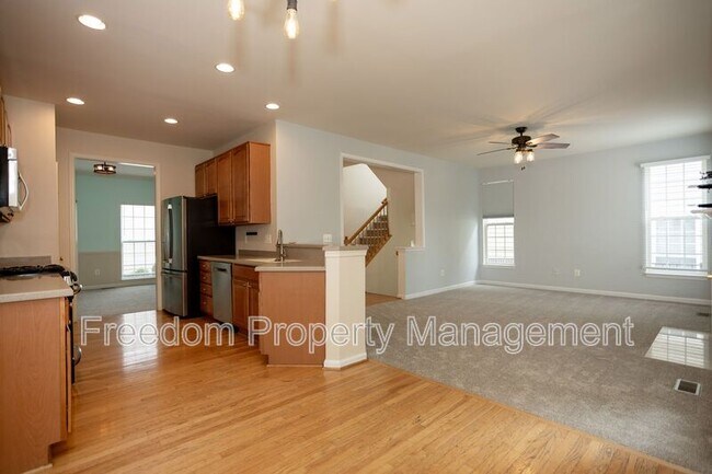 Building Photo - 6004 Abernethy Ln