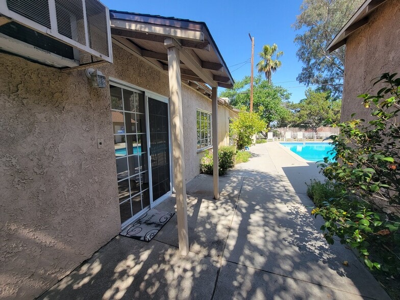 Building Photo - 7254 Allott Ave
