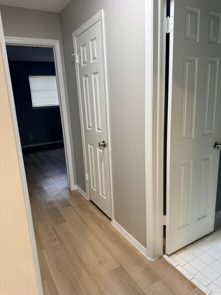 Building Photo - 2314 S 84th E Ave