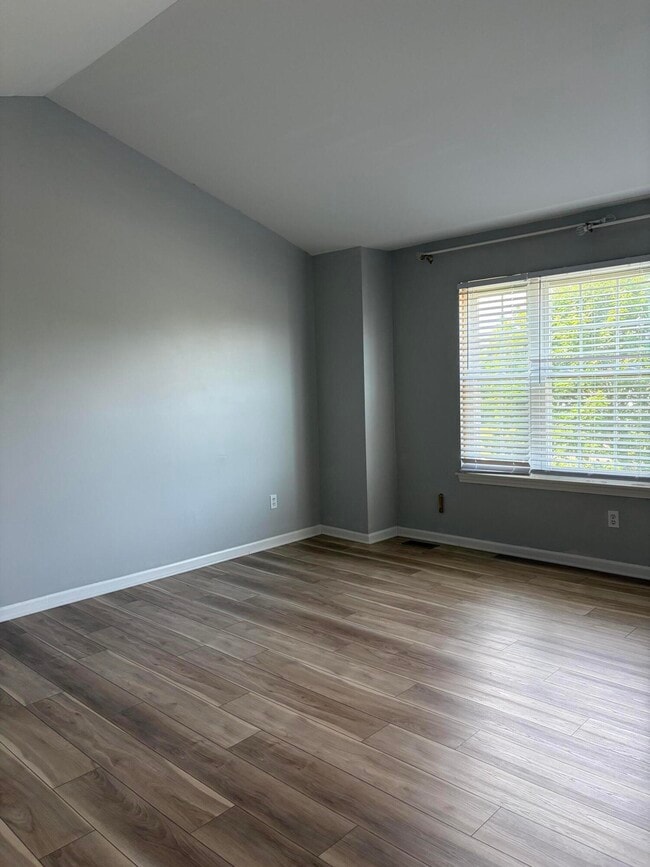 Building Photo - 4101 Rolling Meadow Ln
