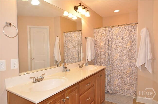 Building Photo - 167 Woolard Way NE
