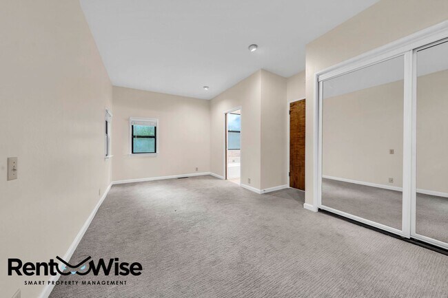 Building Photo - 683 Old La Honda Rd