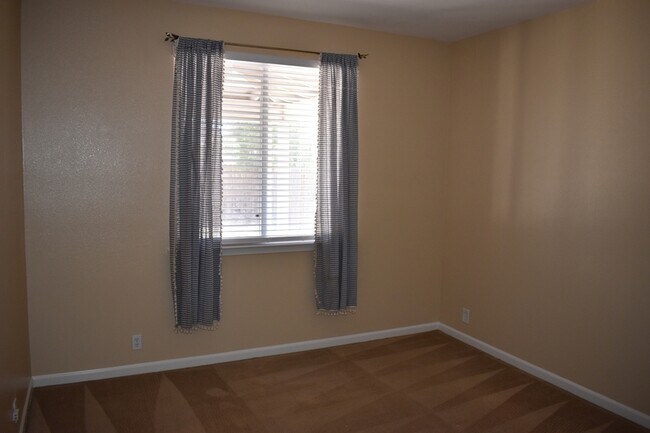 Building Photo - 1220 CAVALAIRE Ct
