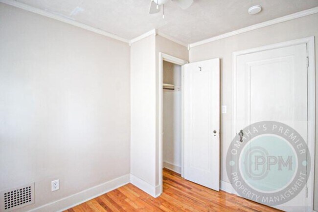 Building Photo - 2 Story 3 Bedroom 2 Bathroom home in the h...