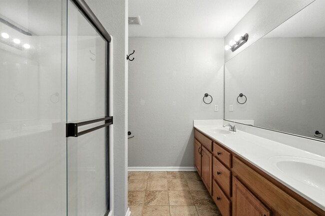 Building Photo - Beautiful Single Family Home, Sutter Woods...