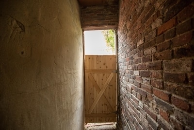 Building Photo - 137 S Fairfax St