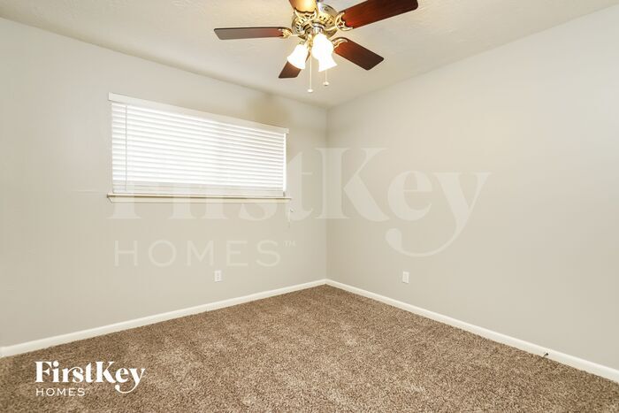 Building Photo - 10715 Kirkvale Dr