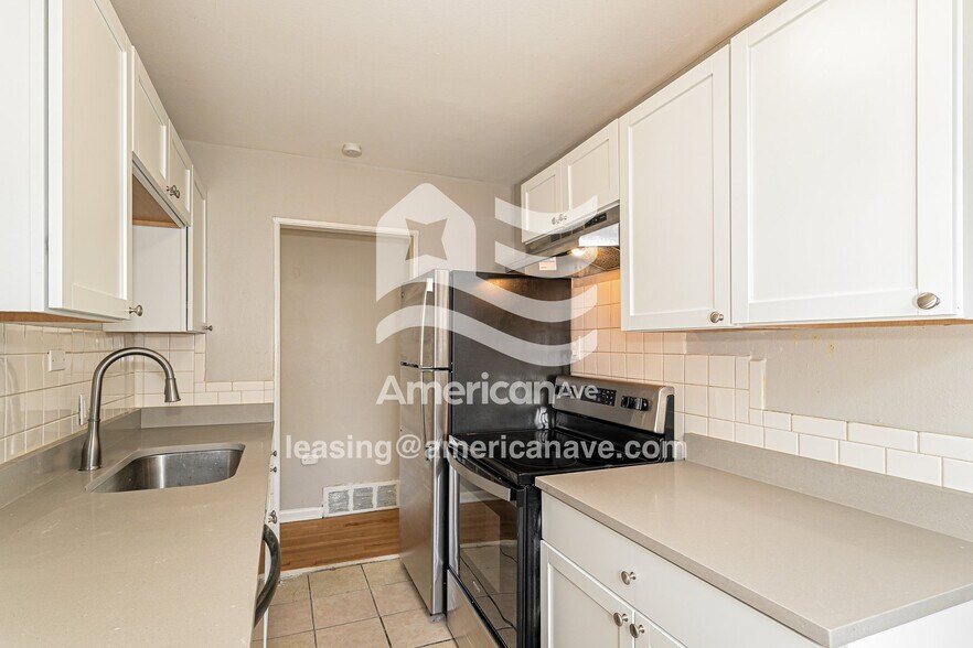 Building Photo - 9301 Nelan Dr